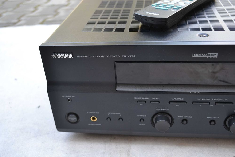 Amplificator Yamaha RX-V 757 cu telecomanda
