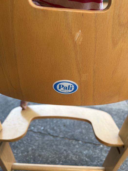 Scaun copii alimentatie Pali din lemn in stare foarte buna