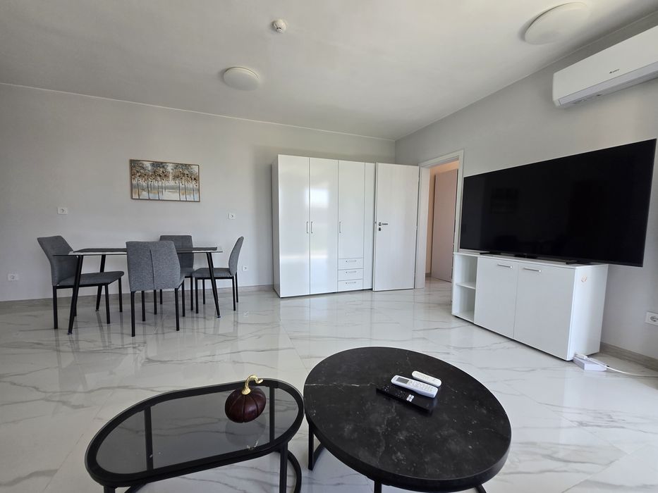 Дава се под наем Двустаен апартамент в София, Студентски град - 80 кв.м за 700 € - Снимка #5