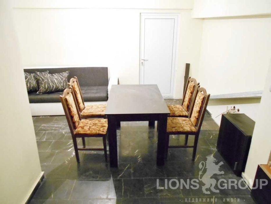 Продава се Тристаен апартамент в Варна, Бриз - 100 кв.м за 1000 €/кв.м - Снимка #1