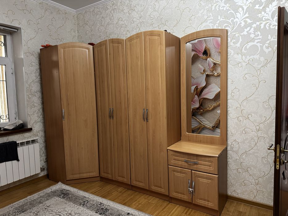 Шкаф для прихожей