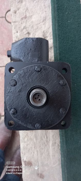 Пресс гидравлический насос