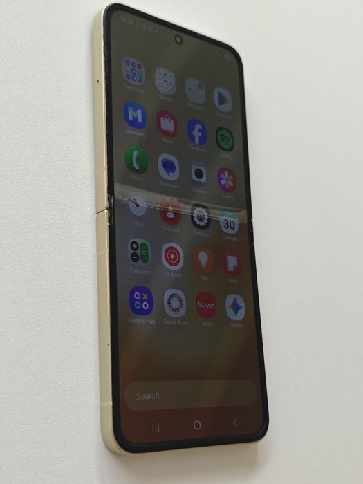 Samsung Galaxy Z Flip 6 galben, functioneaza, 227 cicluri baterie