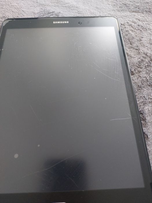Vând samsung tab A