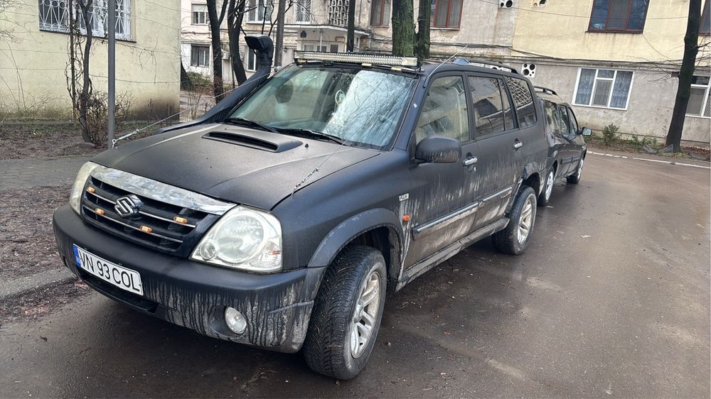 Suzuki Grand Vitara XL-7 RHW 2.0 Diesel – 4×4 – Vopsit Raptor