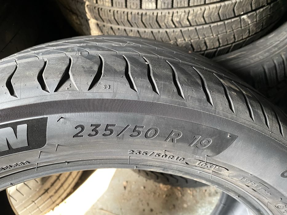 Шины 235/50/19 пара бу мишлен