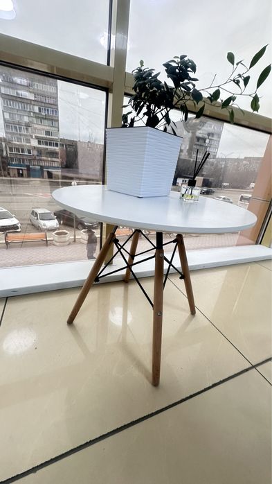 Журнальный столик