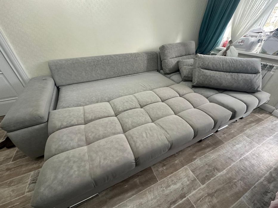 Продам гостинный диван