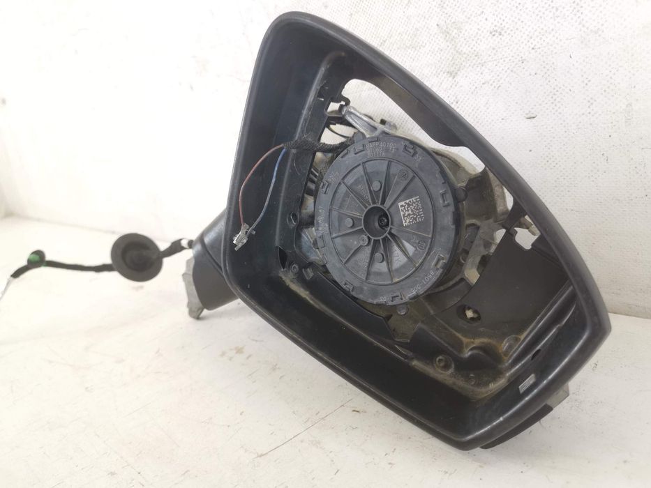 Дясно огледало Фолксваген / Volkswagen Tiguan 2 AD1 Оригинално в добро