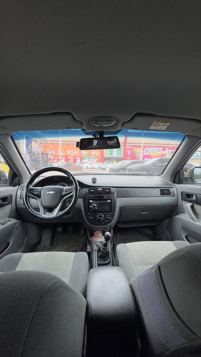 Chevrolet jentra 2015