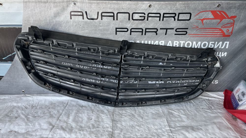 Предна решетка Mercedes E W213