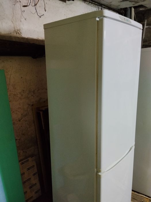 Холодильник рабочий