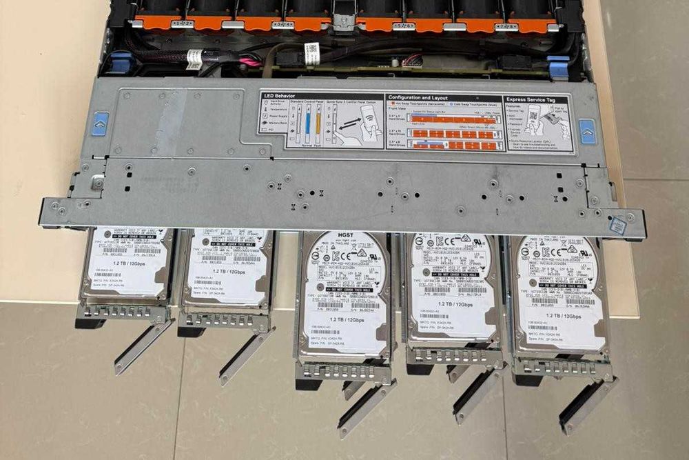 Server DELL PowerEdge R640: Intel Xeon Gold 6138 40C/80T 64GB DDR4 ECC 10bays RAID H730 Cache SATA/SAS 2x750W [cu factura, TVA]