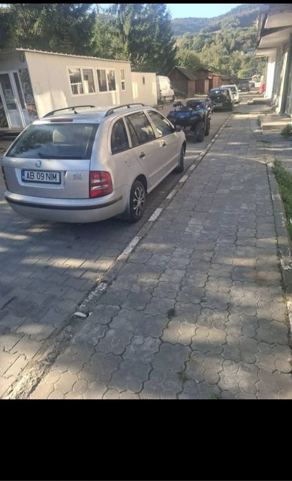 Vând  skoda fabia