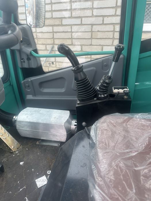 Продам фронтальный погрузчик Talant 932