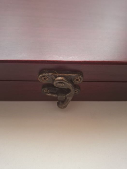 Cutie Ceasuri din lemn