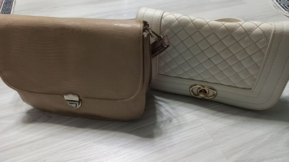 Дамски ежедневни Чанти и Раници