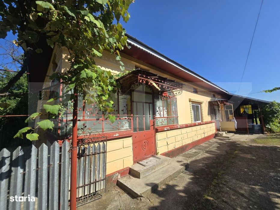 Casa cu gospodarie, livada si gradina, 106 mp – Costestii din Deal