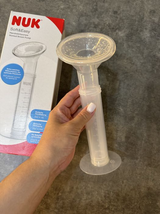 Ручной молокоотсос фирмы Нук