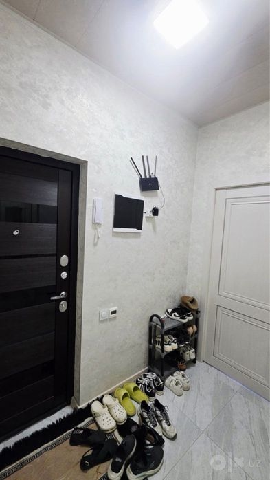 Юнусабадский район Ц-5 2х ком 52м2 1 этаж евро ремонт с мебелью и тех