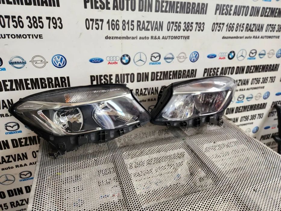 Faruri Far Stanga Dreapta Mercedes GLA X156 W156 Halogen Cod A A Originale - Dezmembrari Arad
