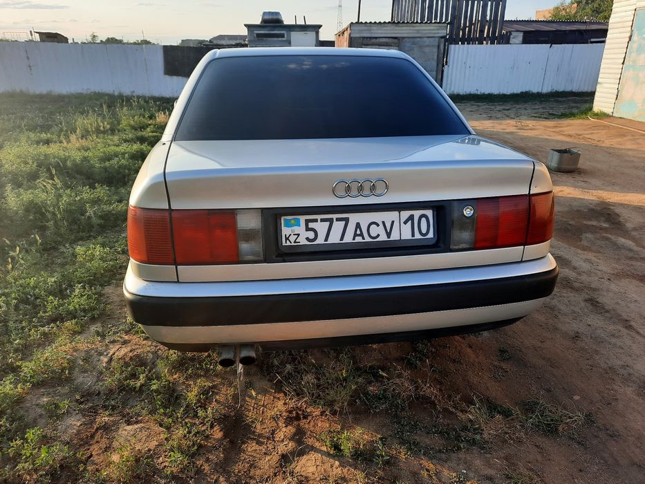 Продам Ауди 100с4