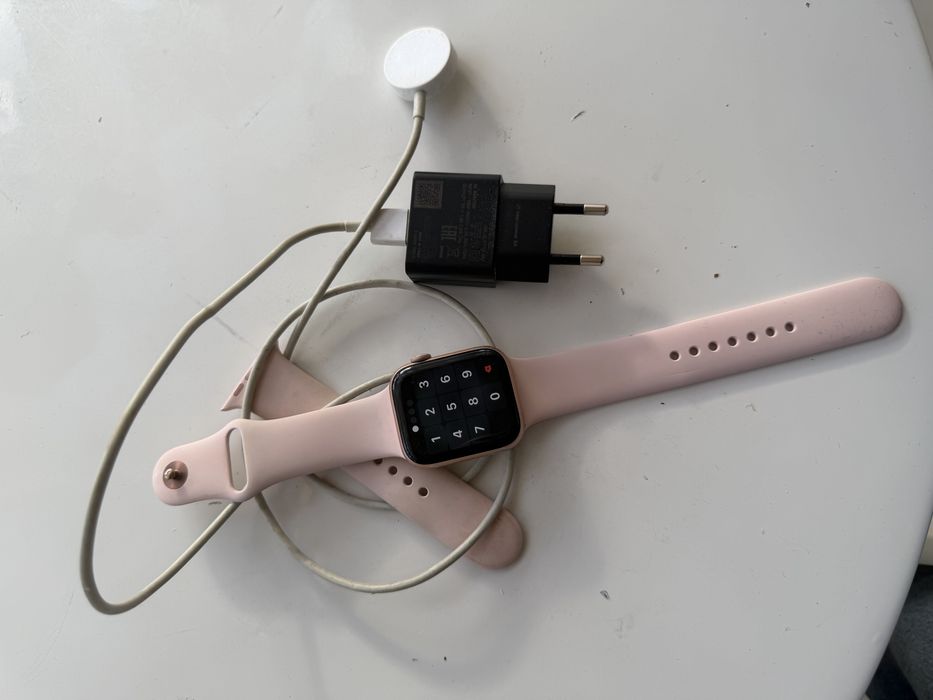 Apple watch в хорошем состоянии