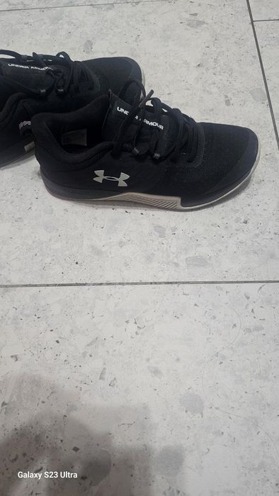 Маратонки under armour