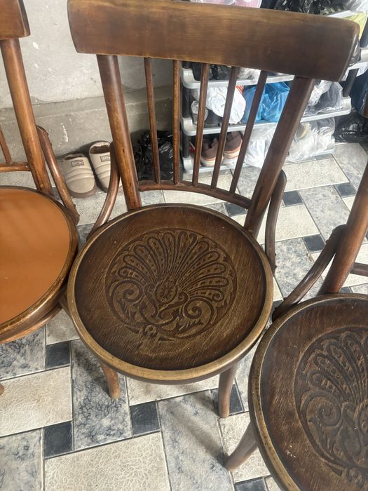 Срочно продам антикварный стулья