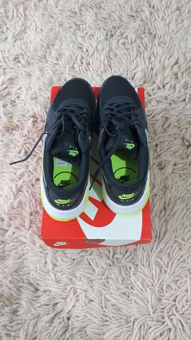 Нови мъжки оригинални маратонки найк аир