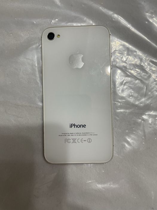 срочно продаю Iphone 4s 32gb