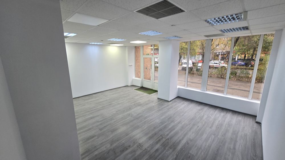 Spatiu comercial de inchiriat/ str Apusului