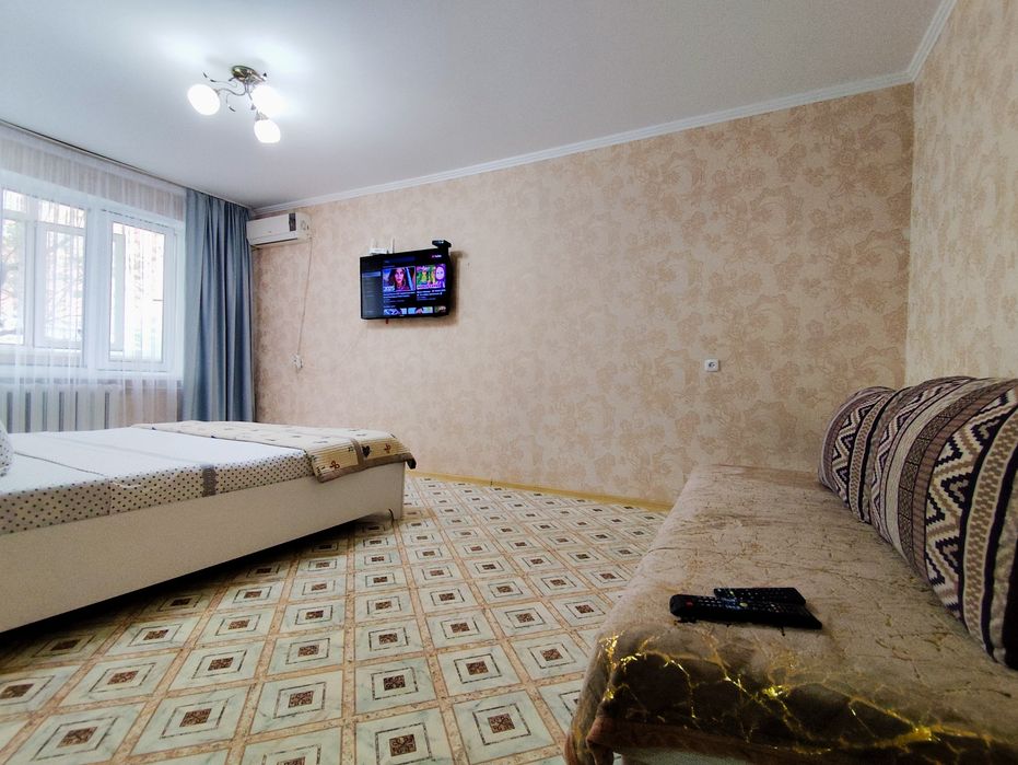 1 ком кв Центр 10000 по суточно