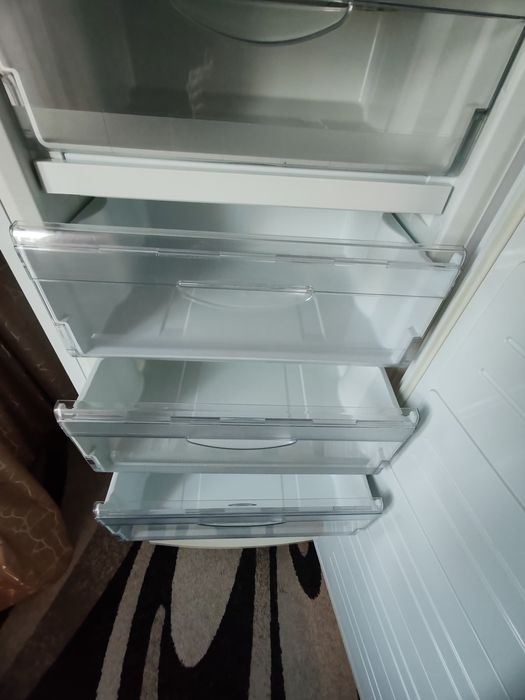 Продам морозильную камеру б/у