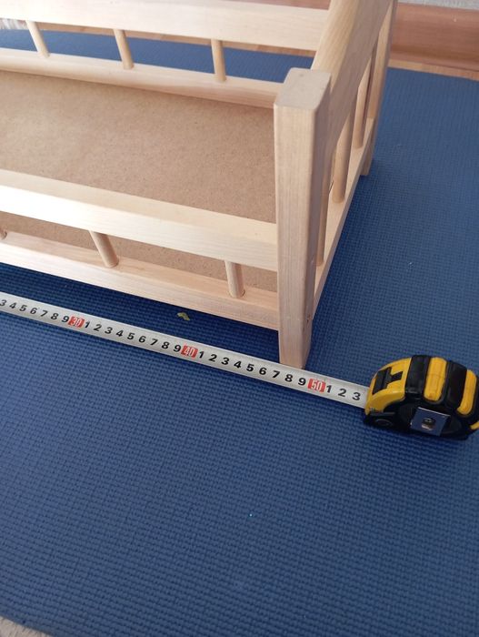 Игрушечная кроватка