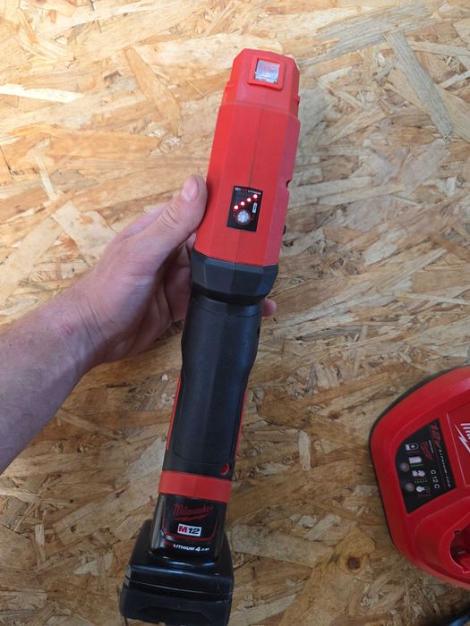 Masina Taiat Debitat Tevi Cupru Inox Instalatii Sanitare Milwaukee M12 PCSS Acumulator 12V Incarcator