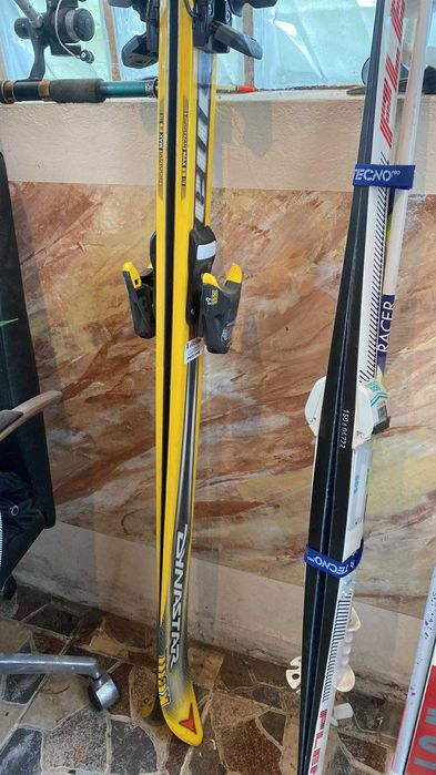 Зимни ски с апарати или щеки