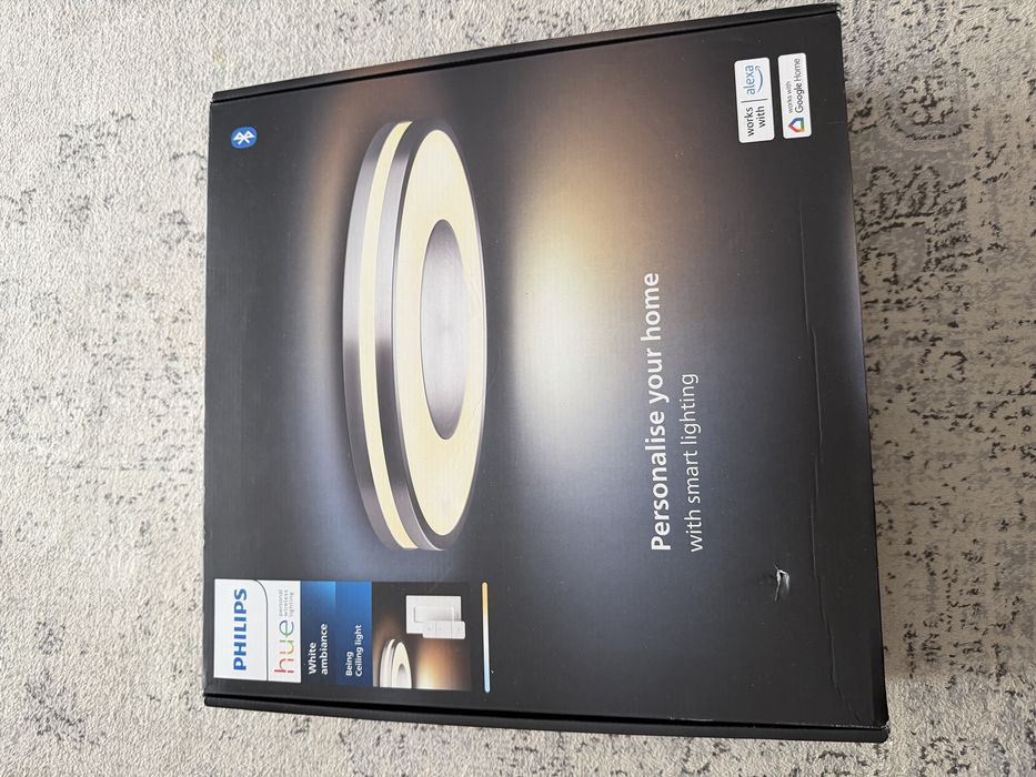 Plafonieră Philips Hue Being – nouă, smart