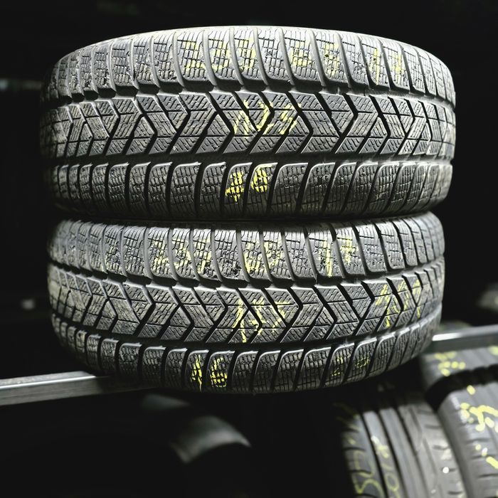2x 235/65/17 M+S PIRELLI Stare excelentă