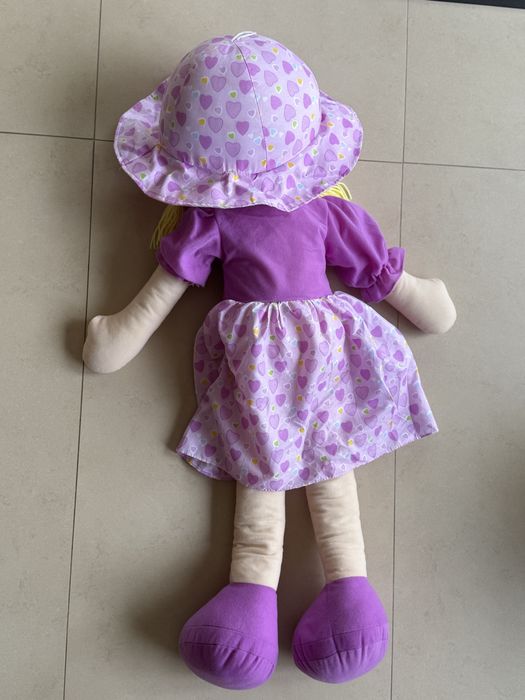 Мека голяма плюшена кукла