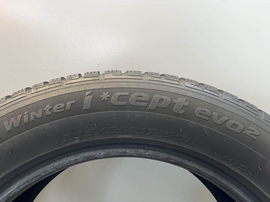 Зимни гуми 235/55/17 Hankook