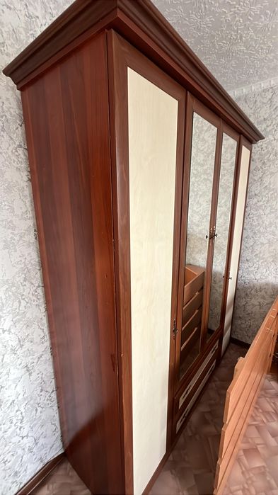 Продам бу мебели и двери