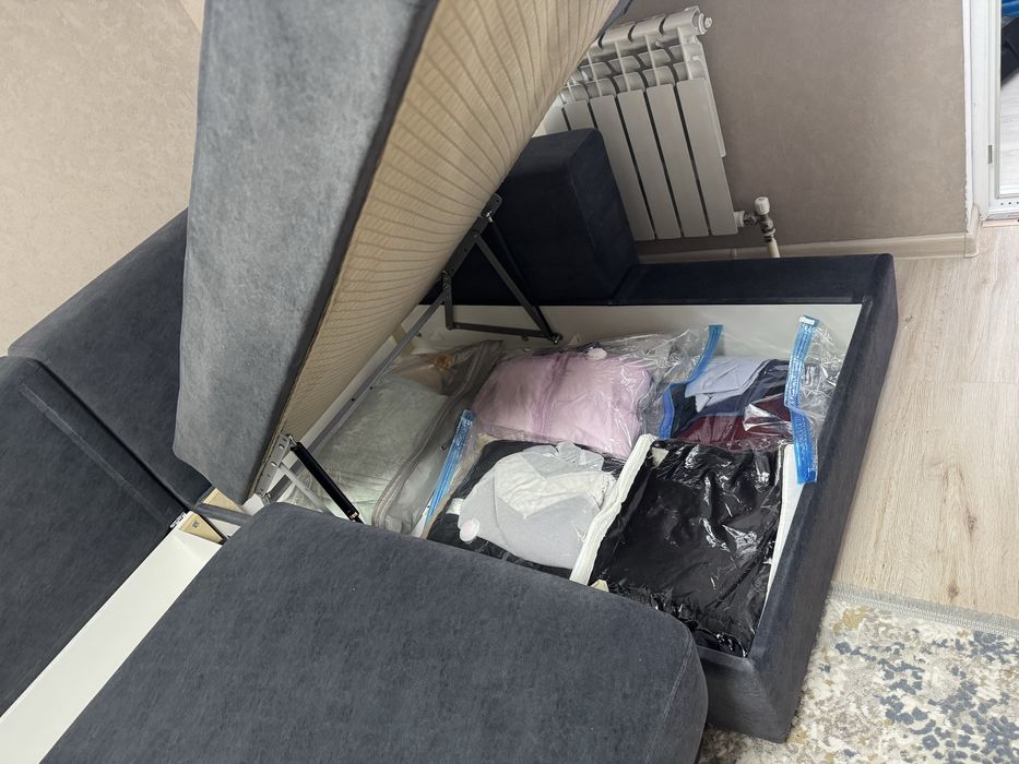 Продам угловой диван