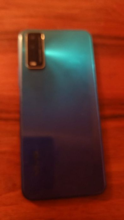 Телефон vivo Y20