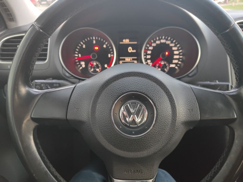 VOLKSWAGEN Golf 2012 — imagine 4