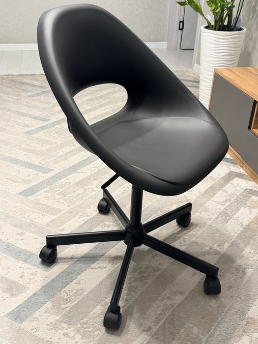 Кресло IKEA Элдбергет Мальскэр