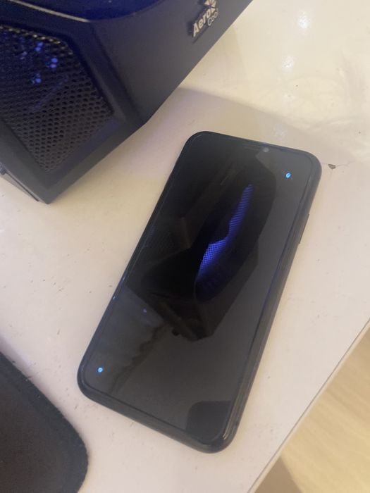 Iphone 11 черного цвета