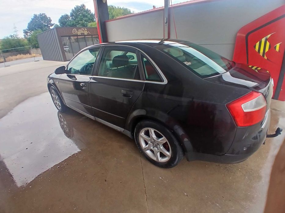 Vand sau schimb cu sharan audi a4 b6.