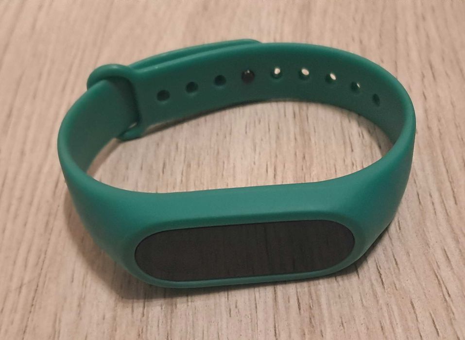 Фитнес гривна xiaomi mi band 2