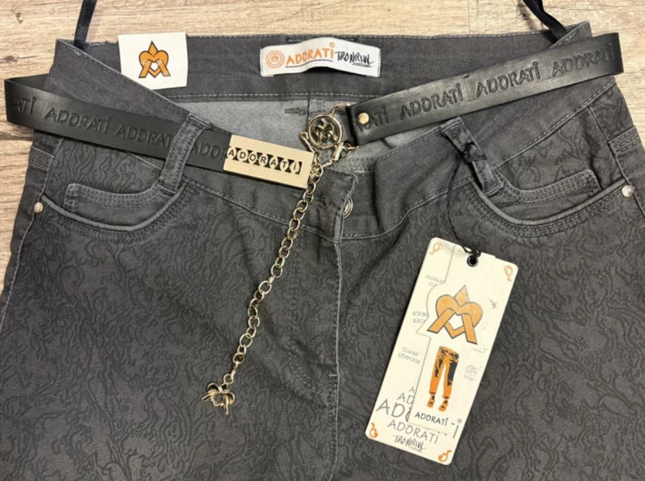 Pantaloni Damă Adorati – Eleganță & Stil Unic